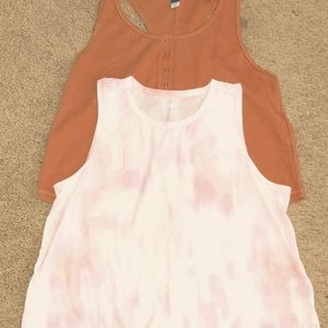 Bundle of 2 Old Navy XL Tank Tops